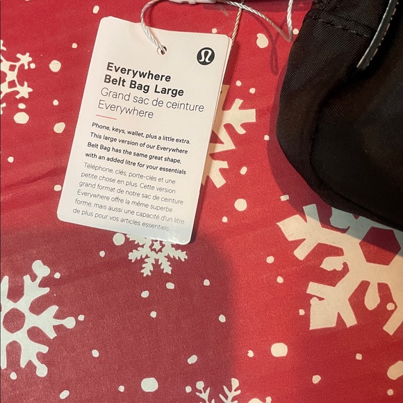 Lululemon Large Everywhere Belt Bag - Picture 3 of 7
